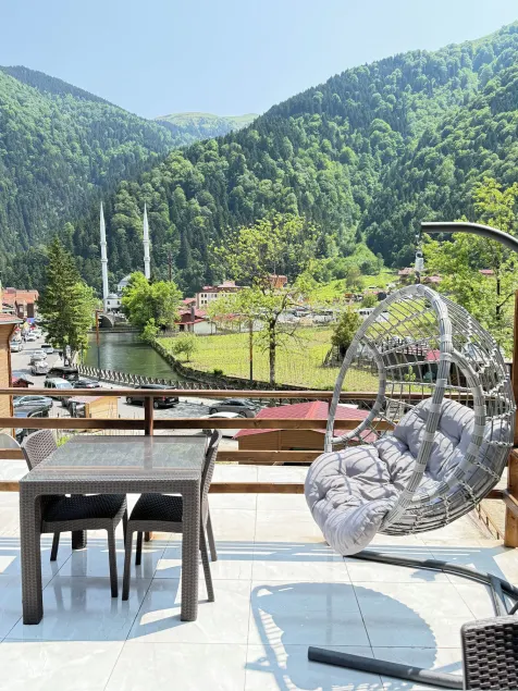 Mavro Uzungöl - Image 1