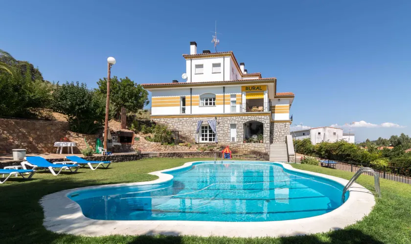 Casa Rural Casa Valdecaballeros - Image 1