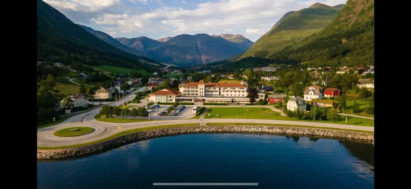 Grand Hotel Skei - Unike Hoteller - Image 1
