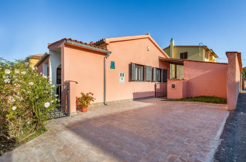 Nicely decorated holiday house Katarina by the sea - Image 1