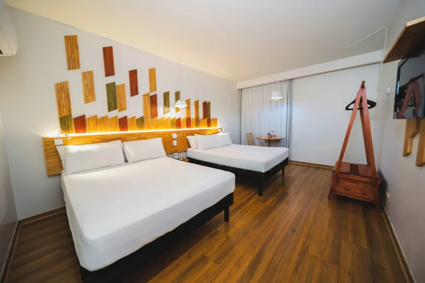 Hotel Nacional Inn Curitiba Santa Felicidade - Image 1