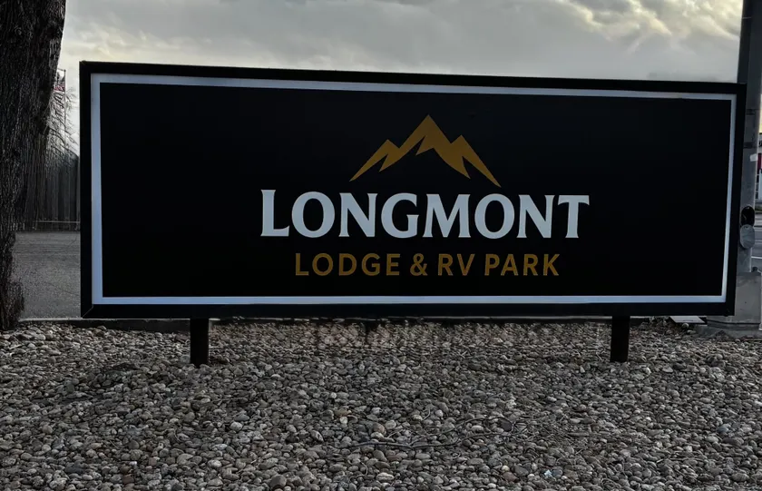 Longmont Lodge & RV Park - Image 1