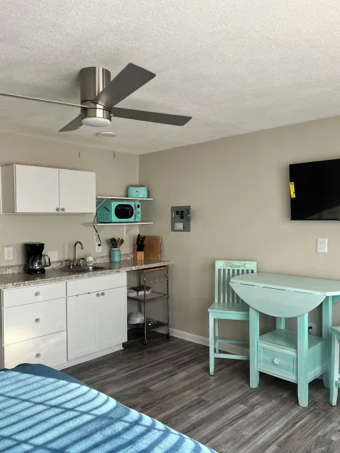 Serenity Bay Cottages - Image 1
