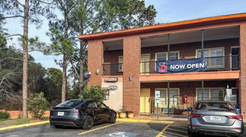 Studio 6 Suites Albany, GA - Image 1