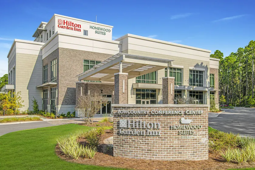 Hilton Garden Inn Summerville - Image 1