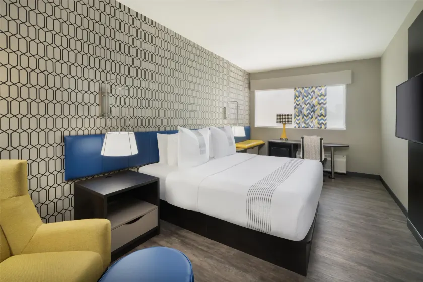 GLō Best Western Tulsa-Catoosa East Route 66 - Image 1