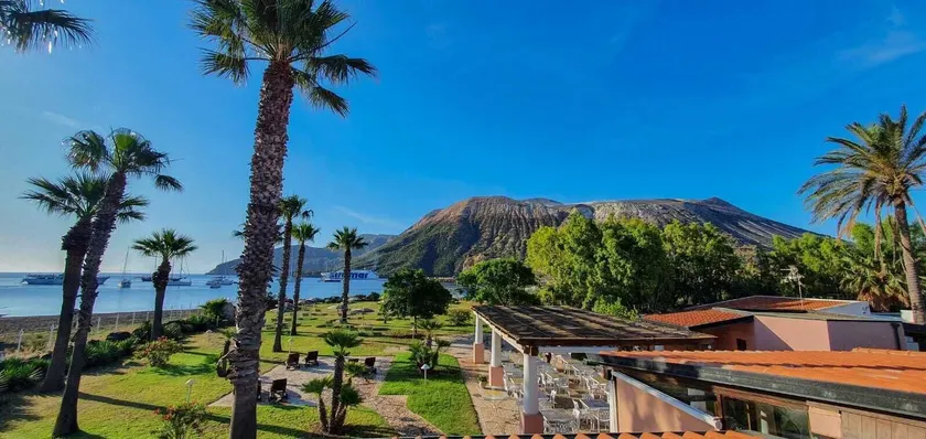 Hotel Eros - Image 1