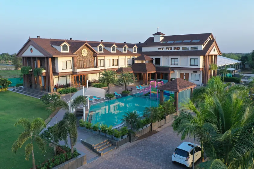 LA CASA. CLUB & RESORT - Image 1