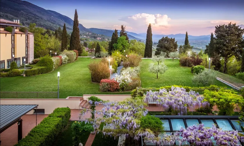BV Grand Hotel Assisi - Image 1