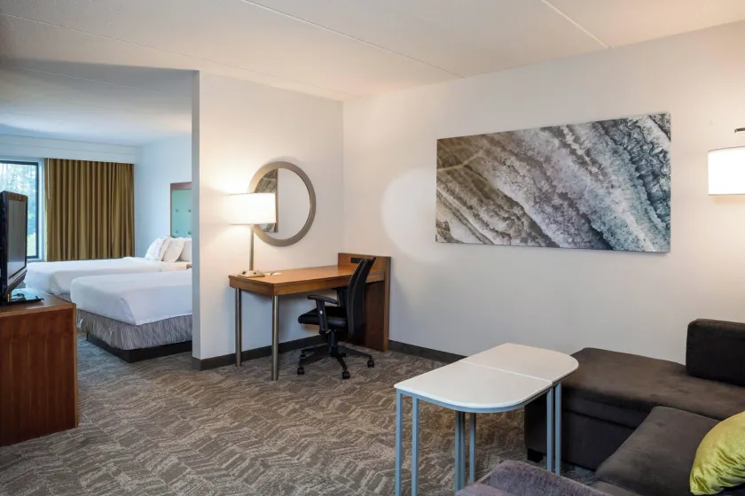 SpringHill Suites Hampton - Image 1