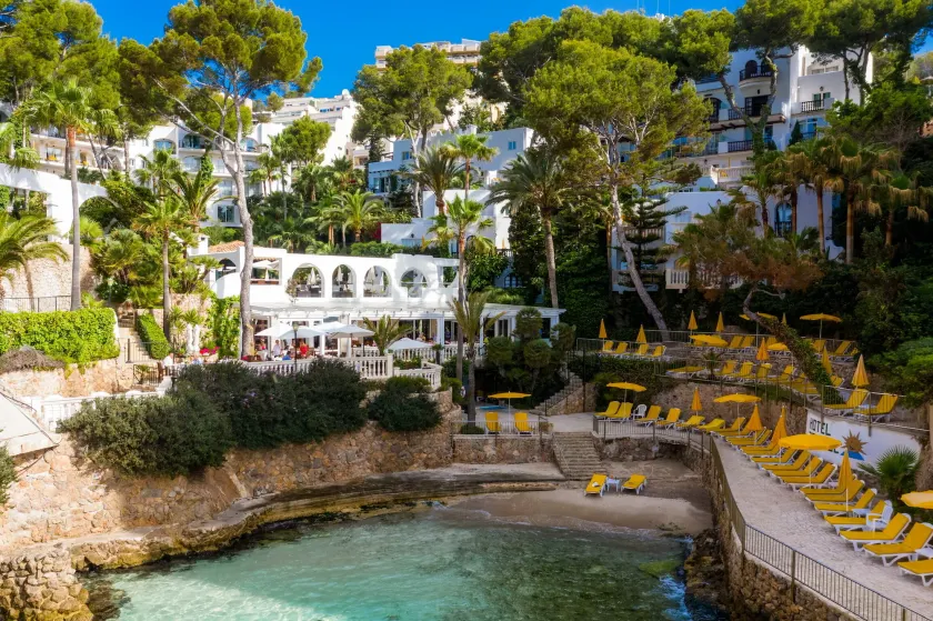 Hotel Bon Sol Resort & Spa - Image 1