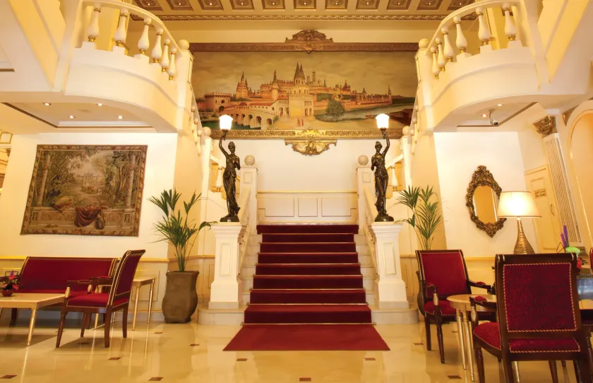 Moscow Hotel - Image 1