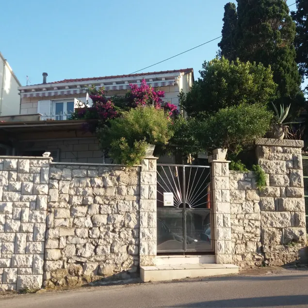 Blaga Rooms - Image 1