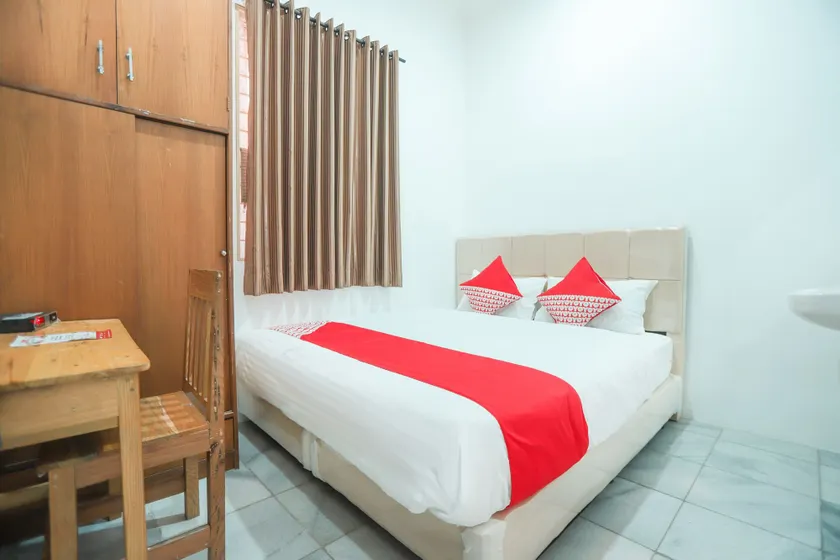 OYO 150 Harmoni Residence - Image 1