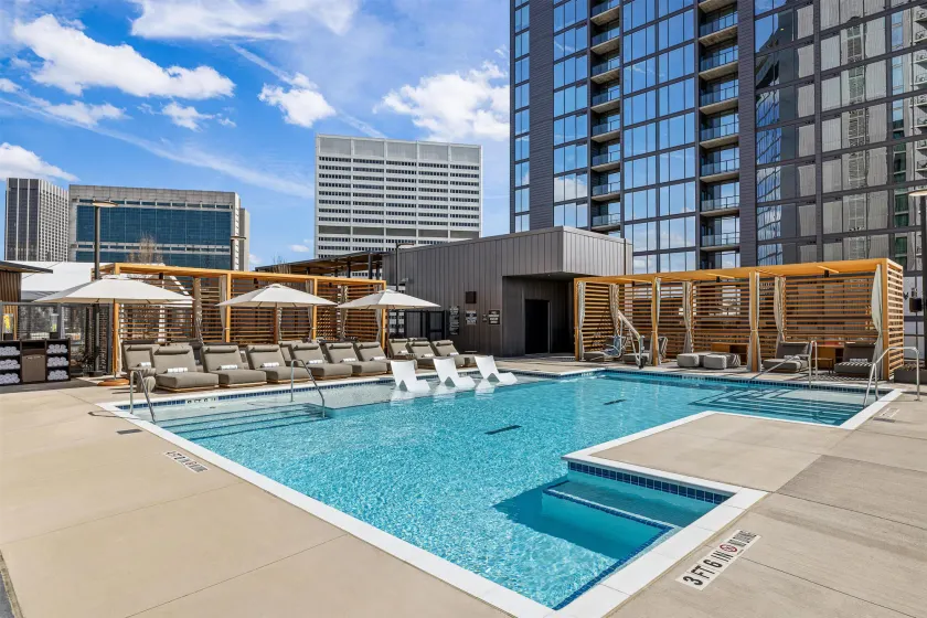 Hotel Phoenix Atlanta - Image 1