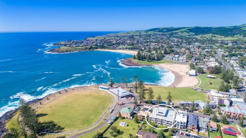 Oceanview Kiama luxury on the beach - Image 1
