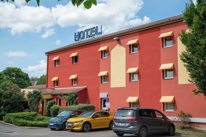  BRIT HOTEL Essentiel Villefranche-sur-Saône (Ex Balladins) ** - Image 1