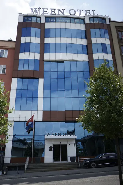 Ween Otel - Image 1