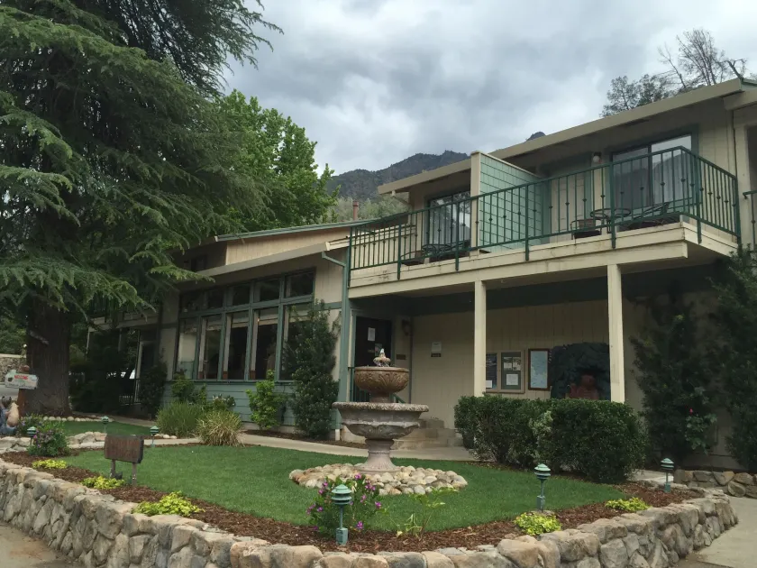 Cedar Lodge - Image 1