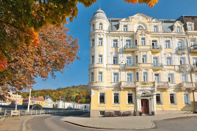 Belvedere Wellness Hotel - Image 1