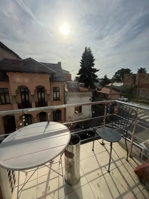 Tranzzit Hotel - Image 1