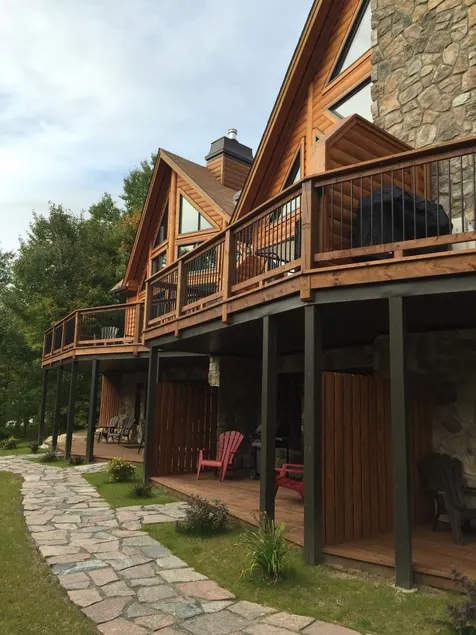 Selenia Lodge- Résidences et Chalets dans les Laurentides - Image 1