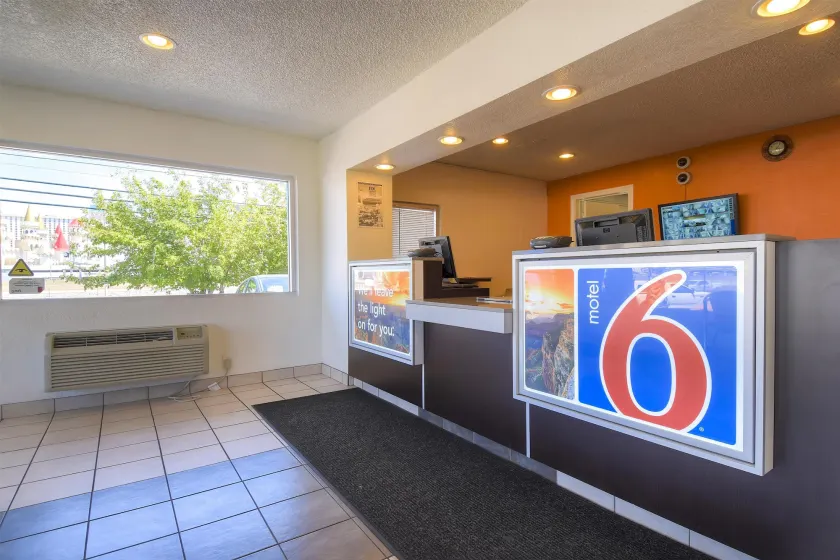 Motel 6 Las Vegas, NV – I-15 Stadium - Image 1