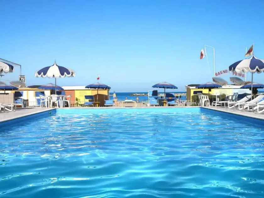 Hotel Italia - Image 1