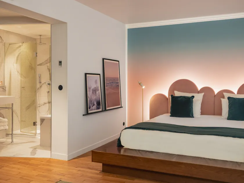 Seven Hotel Paris - Image 1