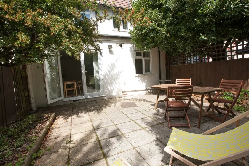 Tooting Rooms & Studio by PrimeCityHosts - Image 1