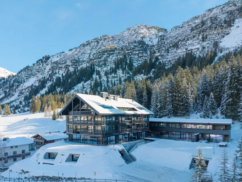 Hotel Kristberg in Lech with SPA, outdoor pool and view - Image 1