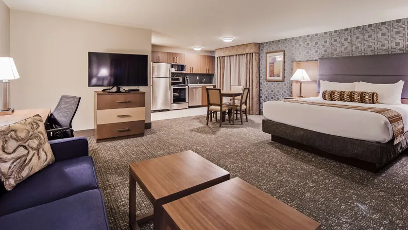 Best Western Plus Las Vegas West - Image 1