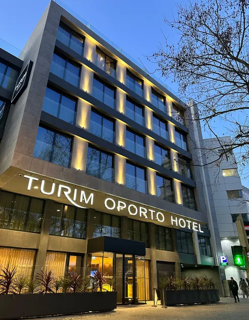 TURIM Oporto Hotel - Image 1