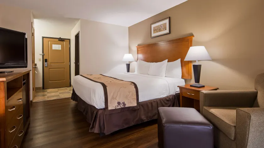 Best Western Alexandria Inn - Image 1