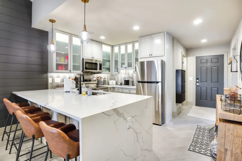 Lakefront Condo with breathtaking view! - Innenbereich