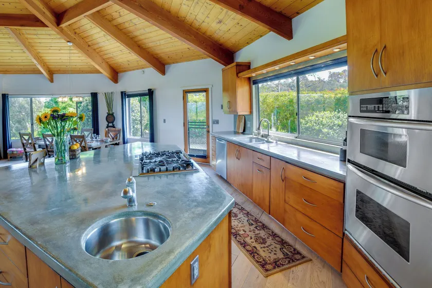 Fallbrook Home w/ Mountain Views: Close to Hiking! - Interiör