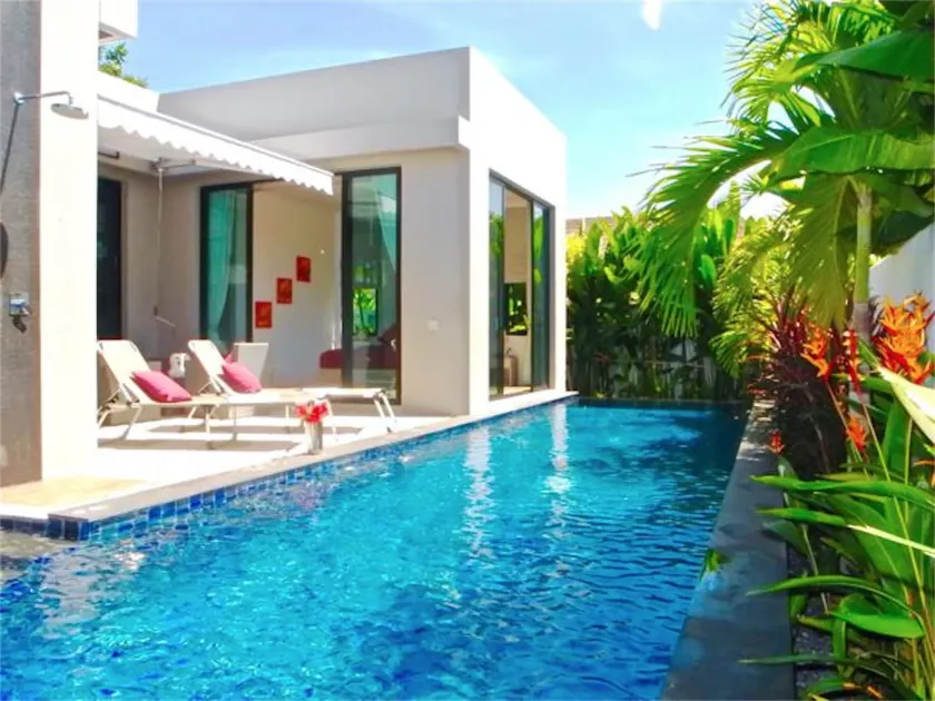 Baan Bua Nai Harn 3 bedrooms Villa - Image 1