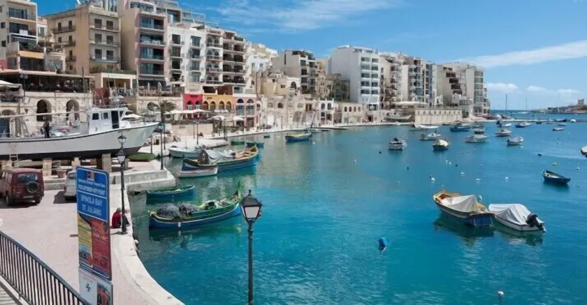 Bookarest Hostel Malta - Image 1