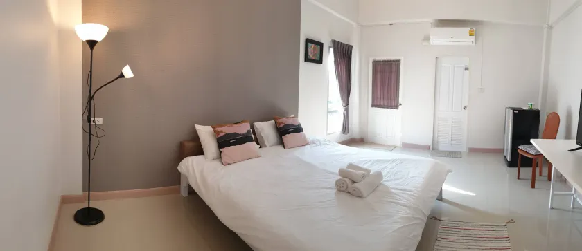 Prinya house ปริญญา เฮ้าส์ - Image 1