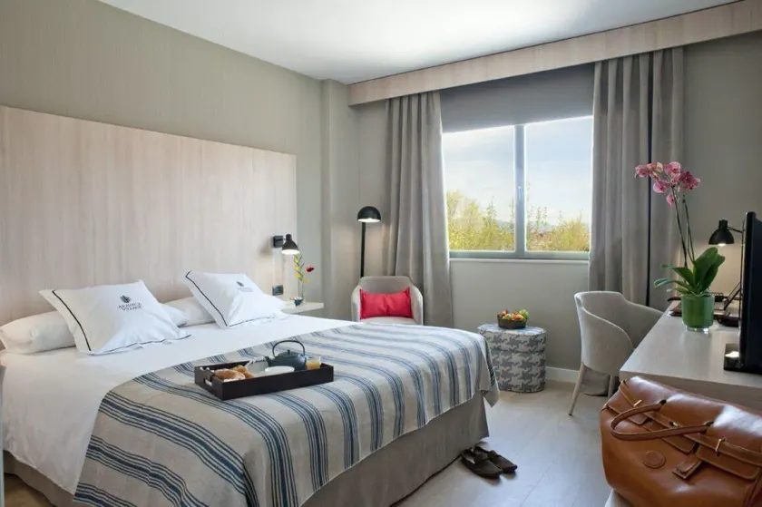 Aravaca Village Hotel - Image 1