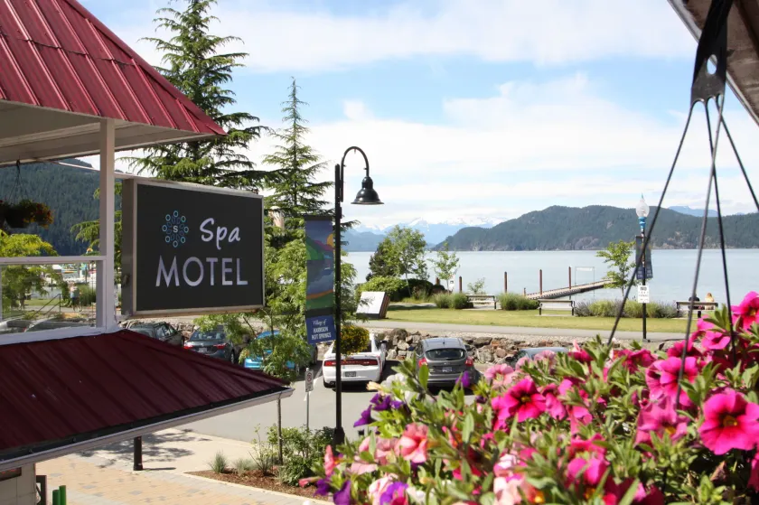 Harrison Spa Motel - Image 1