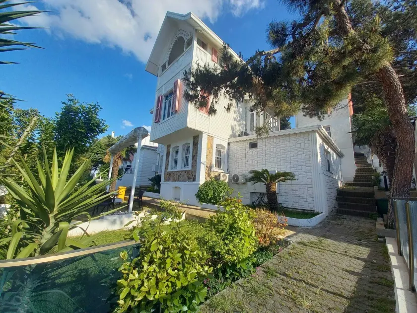 Noya Köşk Otel - Image 1