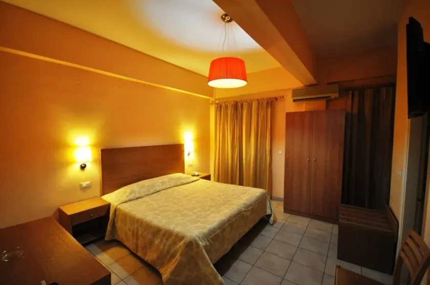 Park Hotel - Image 1