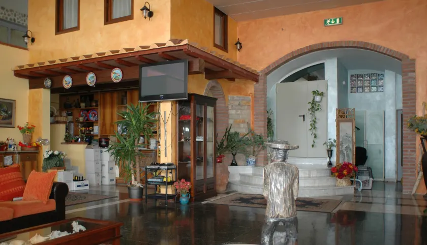Hotel Esperia - Image 1