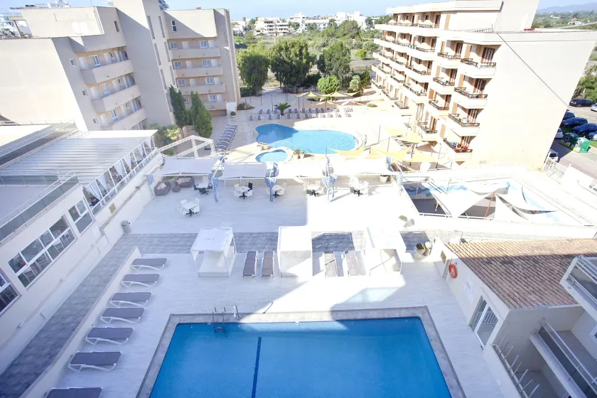 BJ Playamar Hotel & Apartamentos - Image 1