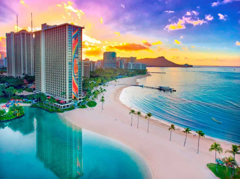 Hilton Hawaiian Village Waikiki Beach Resort - Image 1