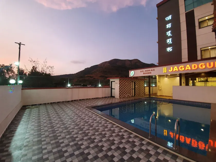 Hotel Jagadguru - Image 1