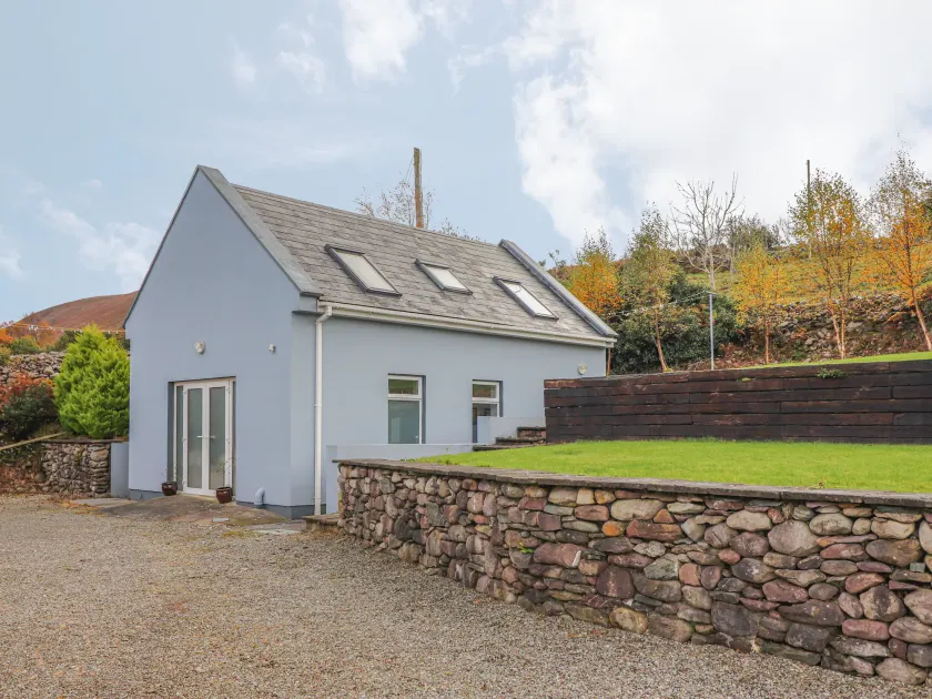 Silver Birch House - Image 1