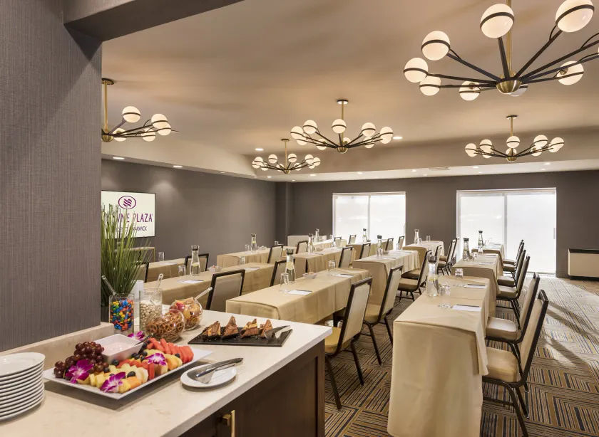 Crowne Plaza Providence-Warwick (Airport) by IHG - Image 1