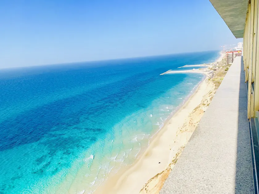 Sea Breeze Apartments - Image 1